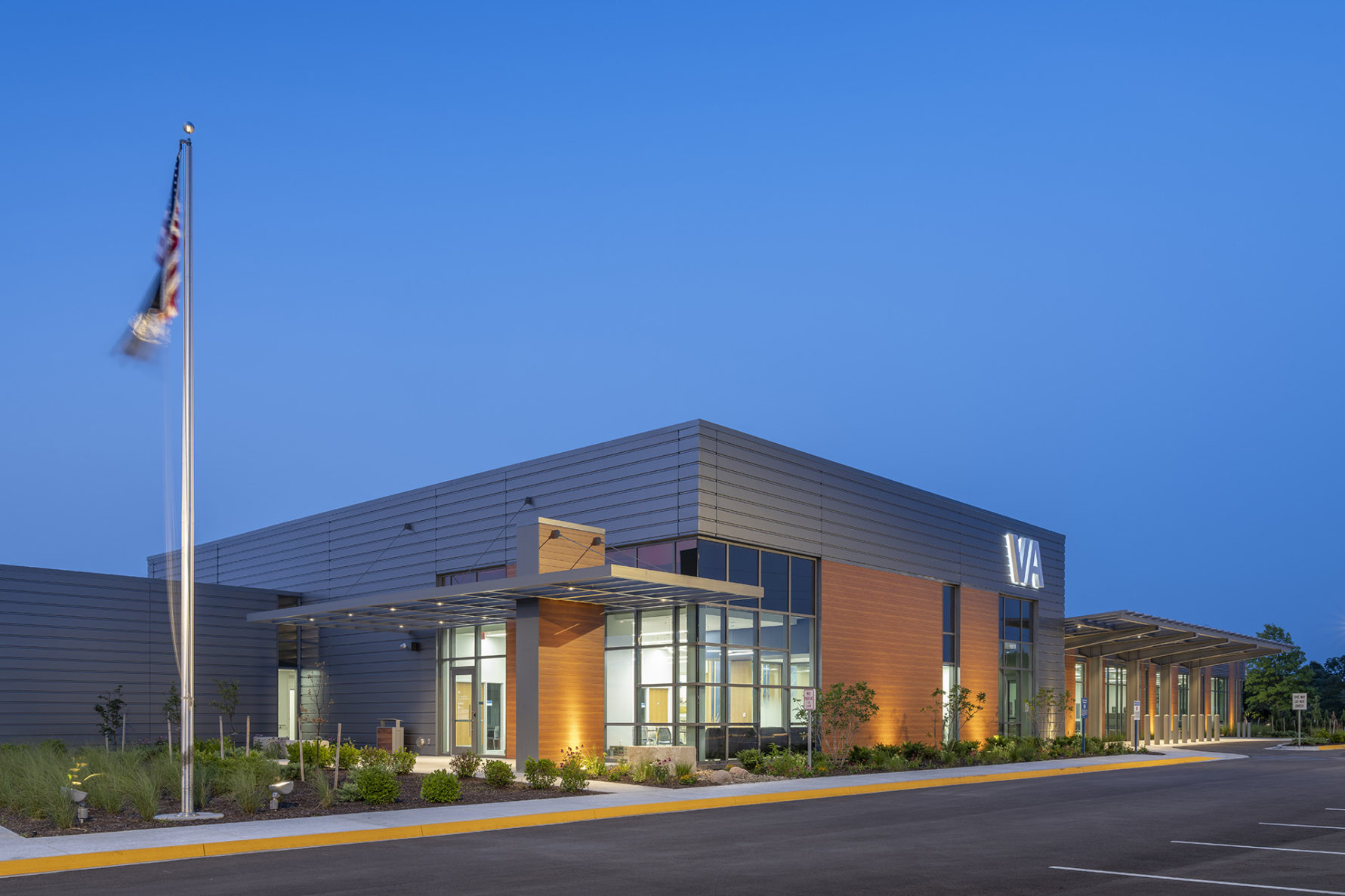 Lenexa VA Clinic built by McCownGordon Construction in Lenexa Kansas