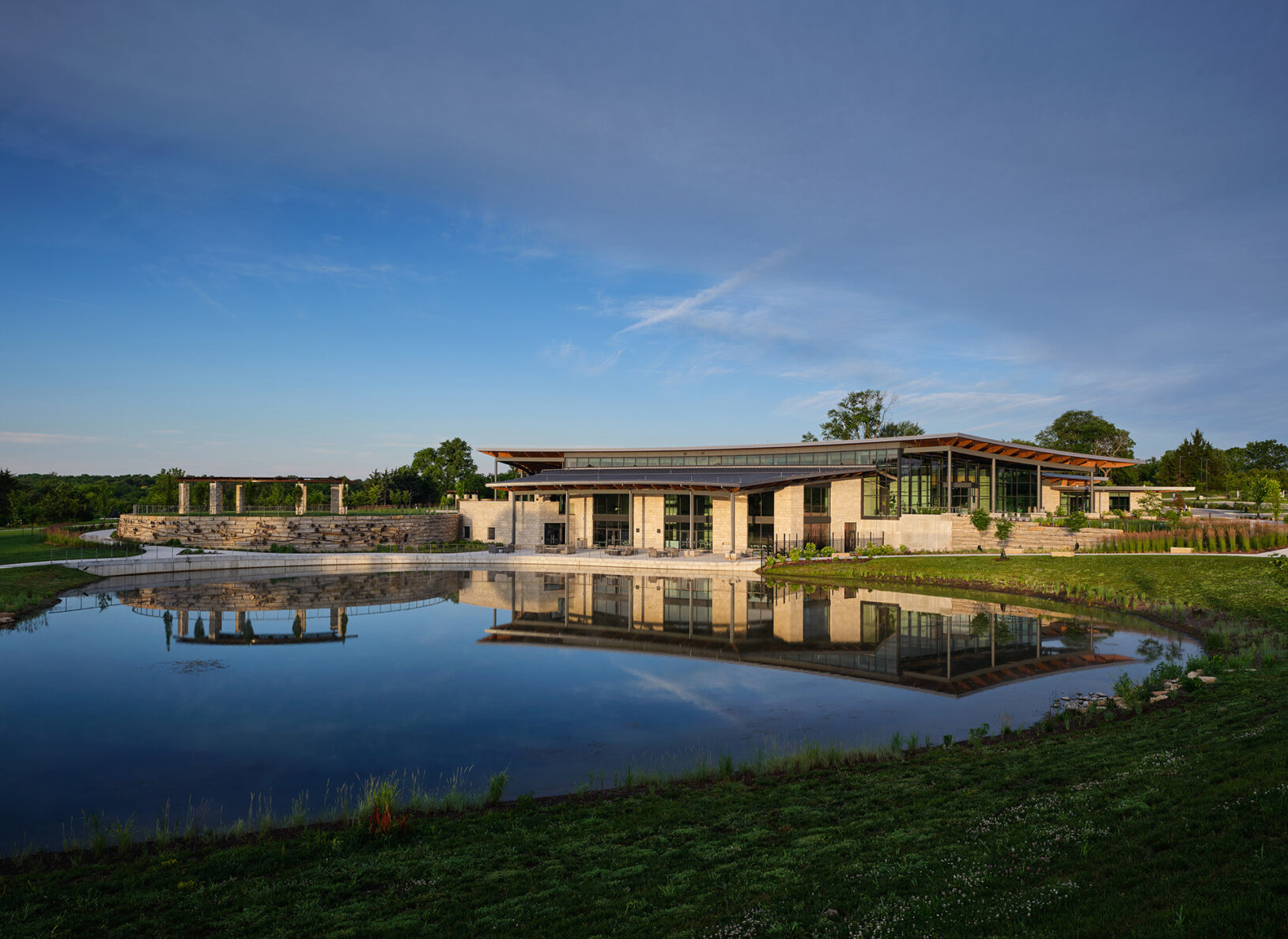 City of Overland Park Arboretum - pond