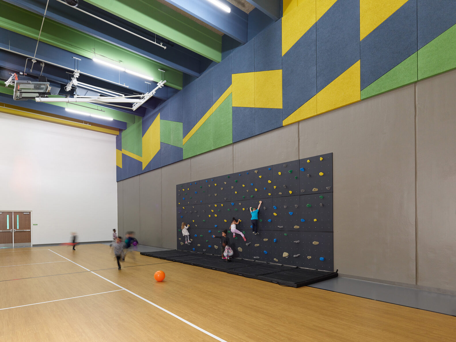 Maplewood ES - North Kansas City - Bond - gym and rock wall